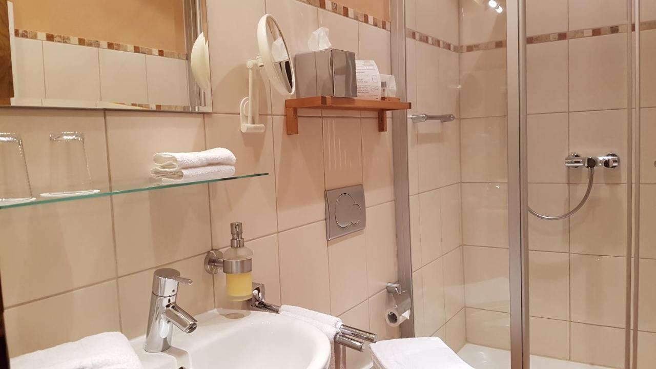 Winzerhof Gietzen Hotel Hatzenport Luaran gambar